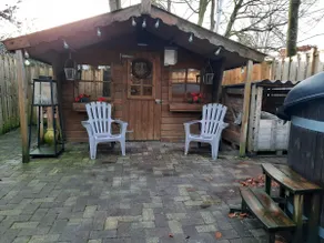 House with (opt) sauna and hot tub in large garden! - Image 5