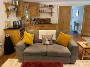 Bridge House Apartment. Luxury and cosy self contained apartment. - Image 2