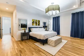 Open concept★Smart TVs all rooms★Private Backyard - Image 3