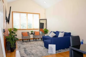 Your Home Away from home -12 mins from Downtown - Image 3