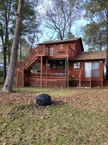Modern meets Rustic Cabin on the Lake - Image 2