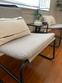 Bright, fully-renovated 4 bedroom house-cozy beds! - Image 3