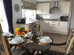 A deluxe home to explore Sussex and beyond - Image 3