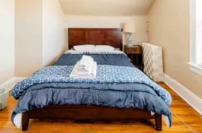 King size bed-One side of duplex - Image 3