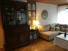 Bungalow with pool, close to city and fair - Image 2