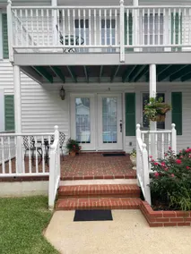 Cottage #9, lower level, 1 BR/1 Bth, pool - Image 2