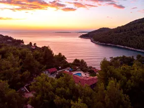 Stone House Villa Poplat – Privates 7BR Anwesen mit Meerwasserpool, 50m zum Meer - Image 4