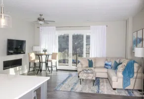 Bluff Walk Retreat - Downtown Lynchburg  - Image 3