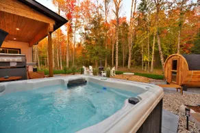 Muskoka Spa & Golf Retreat with Sauna + Hot Tub - Image 5