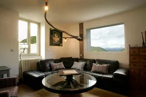 Beautiful 4-bedroom house, 14 people, Jura Mountains view - Image 3