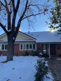 Convenient location and clean home - Image 4