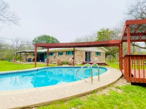 Texas Ranch Home - Pool on 2 Acres - Image 2