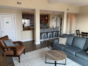 Beautiful Updated Condo In Grand Haven - Image 3