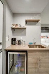 Modern Studio - Walk to Dining, Music & Downtown - Image 5