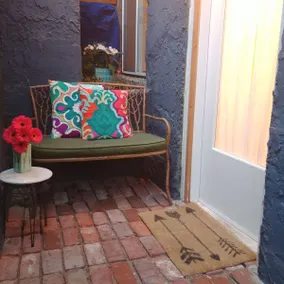 Mod Cool Private Entrance Space in SE Portland! - Image 4