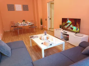 Specious Old Town Family Peachy 2 bedrooms APT - Image 5