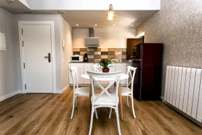 Rioja Valley, Apartamento Cuevas - Image 3