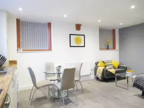 Cosy apartment (8) in converted church Warrington - Image 4