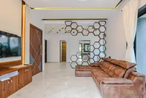 Elegant Villa: Luxury 4BHK by Limestays - Image 4