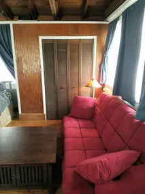 Historic 1918 studio apartment - Image 3