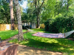 Maple Tree House - 3 miles from stadium, tucked away from traffic - Image 2