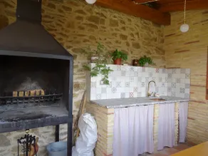 Cottage with garden - Image 5