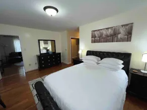 Paradise On The Hill Luxury Apartment. - Image 4