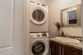 Central Jelly Bean Row Style Home - Image 3