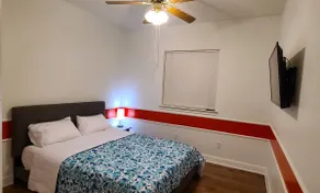 Entire residential home · 3 bedrooms - Image 3