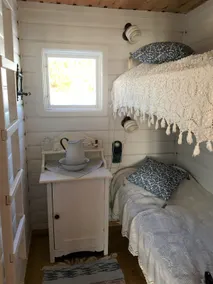 Private cabin by the lake - Image 5
