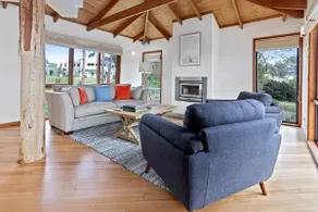 Tura Tree House- Tura - Image 2