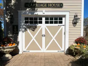 Charming, Private 1 Bedroom Suite in Downtown - Image 5