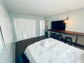 Hip Venice Hideaway | Free Parking | Steps 2 Beach - Image 3
