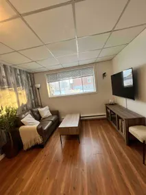 Charming Central Unit - Image 2