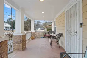 Spacious & Comfortable near Airport & Downtown - Image 3