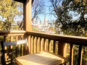 Walk Downtown! MidCentury Victorian+Skyline view - Image 3