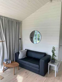 Adorable guest suite with lake view! - Image 3