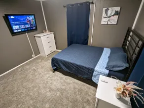 Pet Friendly • Fenced Front & Back Yards • 1G - Image 2