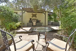 Olive Grove 1 Studio - Image 4