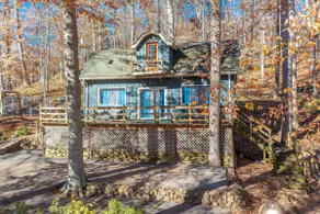 Cozy 2 bedroom home sitting across from the beautiful Lake Malone. Easily sleeps 6 and less then a mile from Shady Cliff Restaurant and Marina. - Image 3