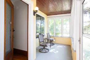 A charming Uptown home where good times are had - Image 4