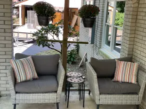 Quiet Renovated Country Cottage – 3BR / 2BA - Image 3