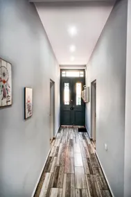 Neoclassical Preserved House with Beautiful Garden - Image 5