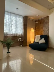 The Voluminous Abode Nr. Azad nagar Metro Stn - Image 4
