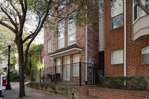 Charming Home in the Heart of Uptown Dallas - Image 4