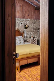 Casa de Louredo - rural tourism - Yellow Suite - Image 3