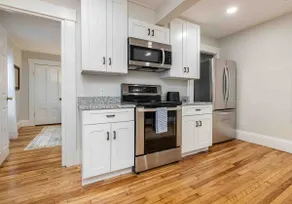 Charming Modern West End Gem - Image 5
