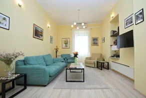 Spacious Apartment in a Charming Small Town - Image 2