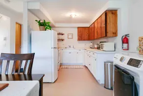 Cozy Sanctuary Amidst the Finger Lakes - Image 2