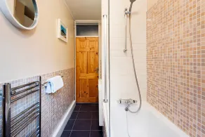 Cosy and Stylish Studio in the Heart of Greenwich - Image 4